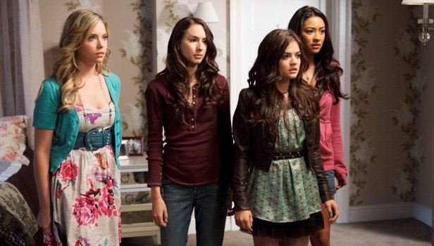 Pretty Little Liars Saison 1 Épisode 4 - Loin des yeux, loin du coeur