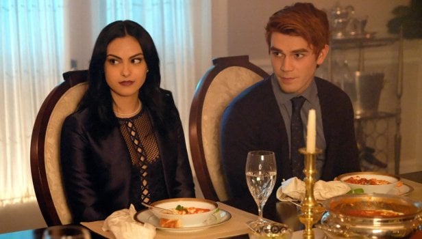 Riverdale Saison 2 Épisode 3 - Chapitre seize: Le veilleur de la forêt