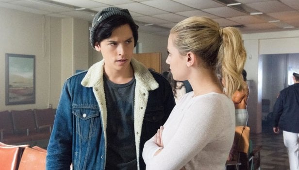 Riverdale Saison 2 Épisode 1 - Chapitre quatorze: Un baiser avant de mourir
