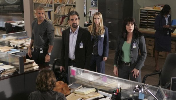 Esprits criminels Saison 3 Épisode 13 - Le prix de l'ambition