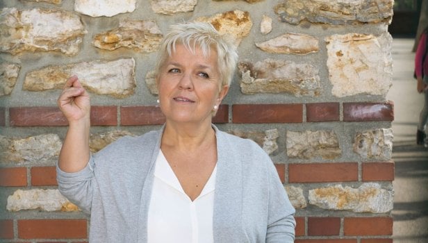 Joséphine, ange gardien Saison 18 Épisode 4 - Trois campeurs et un mariage