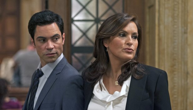 New York Unité Spéciale Saison 14 Épisode 12 - Un homme peut en cacher un autre