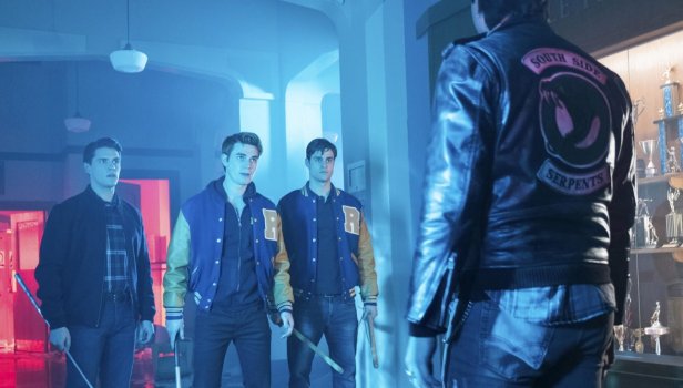 Riverdale Saison 2 Épisode 21 - Chapitre trente-quatre : La nuit du jugement