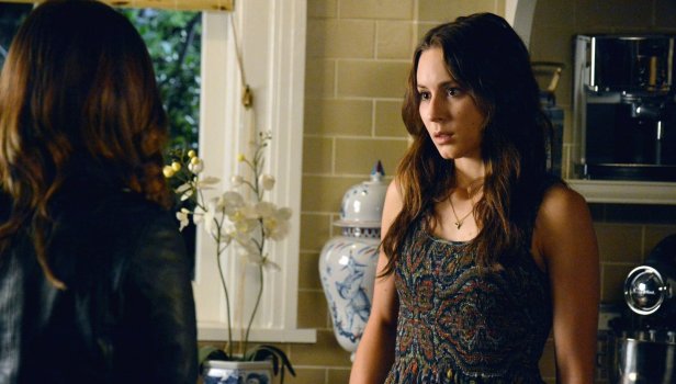 Pretty Little Liars Saison 3 Épisode 17 - Dira, dira pas