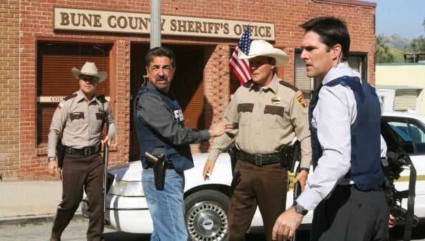 Esprits criminels Saison 1 Épisode 17 - Coupables victimes