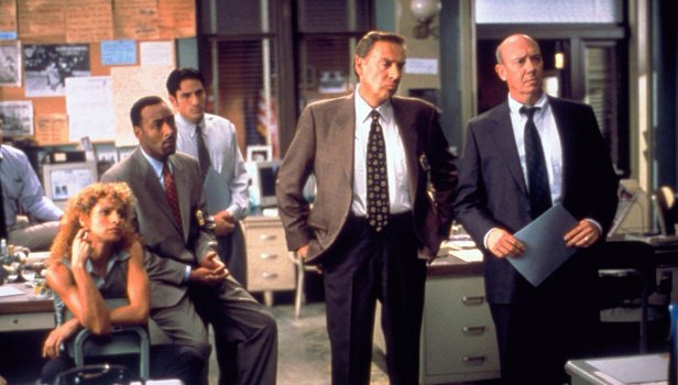 New York Unité Spéciale Saison 1 Épisode 3 - Meurtre sur papier glacé