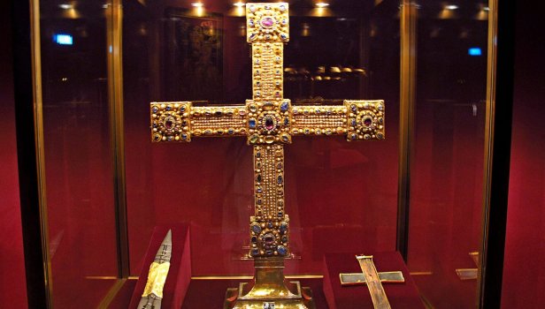 La légende de la Sainte Lance de Jésus