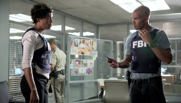 Esprits criminels Saison 11 Épisode 6 - La ville des exclus
