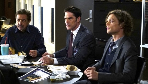 Esprits criminels Saison 10 Épisode 6 - Les 12 coups de minuit