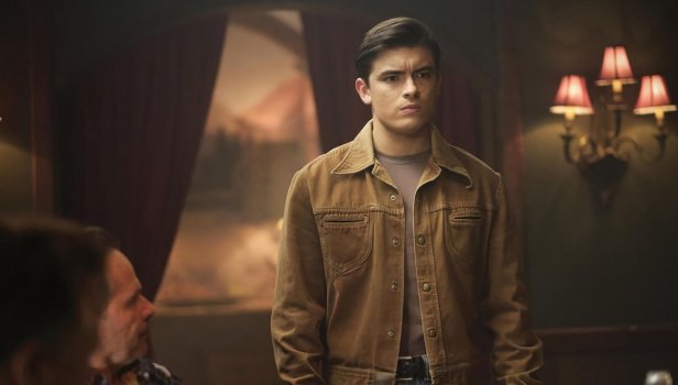Riverdale Saison 5 Épisode 12 - Chapitre quatre-vingt-huit : Monsieur Lodge