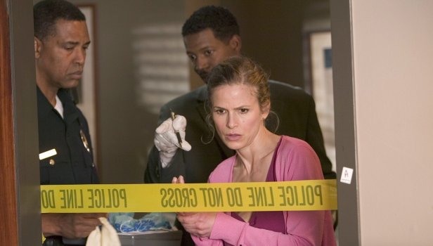 The Closer : L.A. enquêtes prioritaires Saison 1 Épisode 5 - Dossiers confidentiels