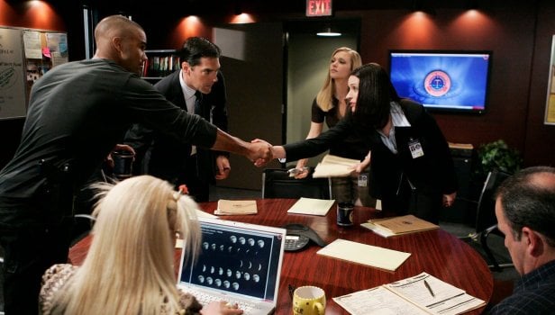 Esprits criminels Saison 1 Épisode 7 - Une affaire de famille