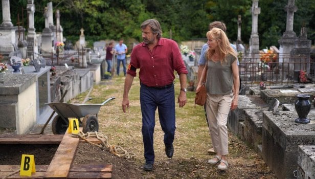 Alexandra Ehle Saison 3 Épisode 1 - Dans la peau