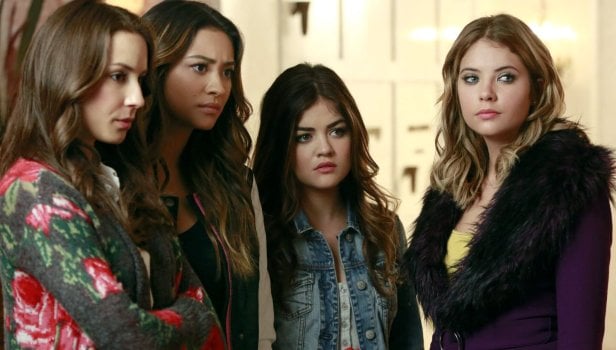 Pretty Little Liars Saison 4 Épisode 14 - Toc, toc, toc. Qui est là?