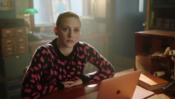 Riverdale Saison 3 Épisode 14 - Chapitre quarante-neuf : Jouer avec le feu